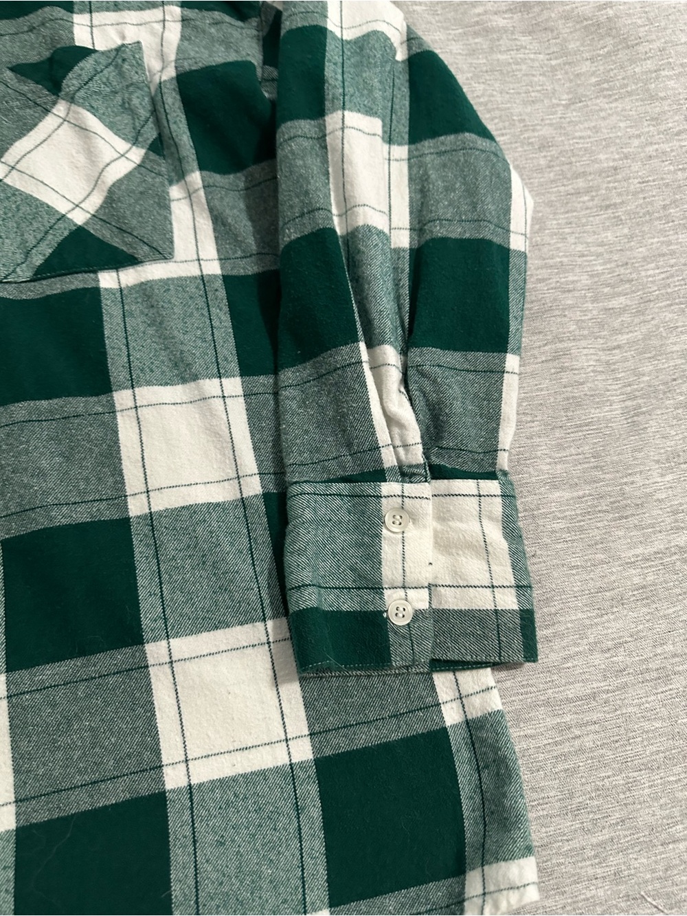 H&M flannel - Picture 3 of 5